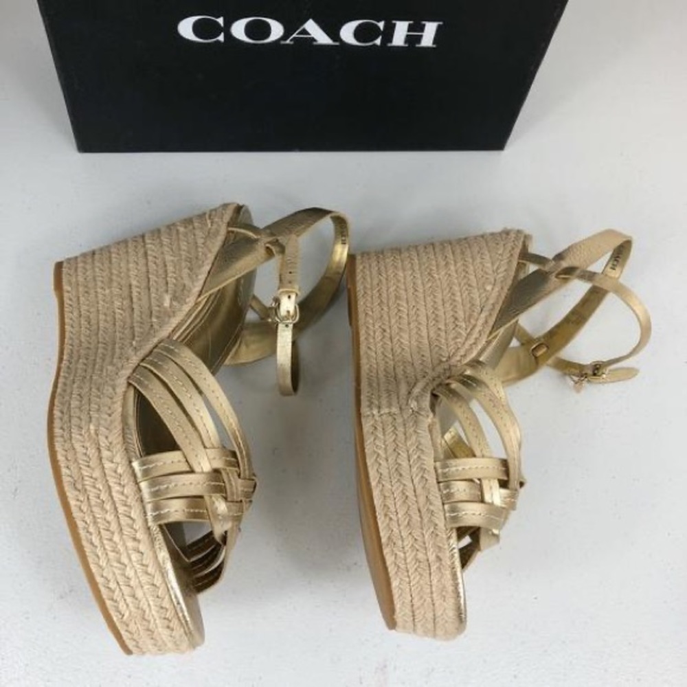 Gold Coach Wedges - Picture 2 of 7